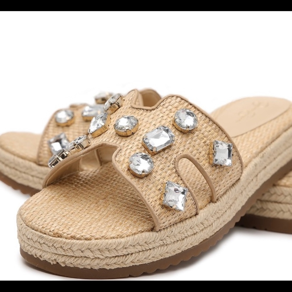 🆕Jessica Simpson